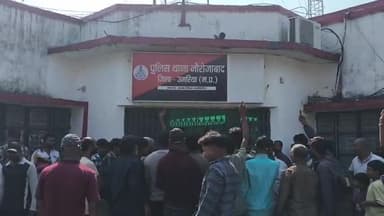 नौरोजाबाद: मामूली विवाद में पड़ोसी ने पड़ोसी को पीटा, मौत, थाना नौरोजाबाद में मामला दर्ज