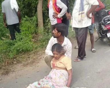 బీర్కూర్: రైతునగర్ వద్ద ద్విచక్ర వాహనం టాటా ఏసీ ఢీకొని ఓ మహిళ మృతి, మరొకరికి గాయాలు