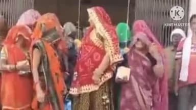 बामनवास विधायक ने सफाई कर्मियों के साथ मनाई दिवाली, खुशियों का दिया संदेश