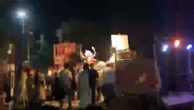বঙাইগাঁও ভাগ: বিসৰ্জন ঘাটত কালী প্ৰতিমা বিসৰ্জনৰ দ্বিতীয় দিনা শতাধিক ৰাইজে সমদল কৰি মা কালীৰ প্ৰতিমা বিসৰ্জন দিয়ে