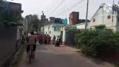 বাঁকুড়া ২: ভাইফোঁটাকে কেন্দ্র করে মিশ্র পাড়া এলাকায় বর্ণাঢ্য শোভাযাত্রার মাধ্যমে নাচে গানে মেতে উঠলেন ভাই বোনেরা