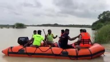 குறிஞ்சிப்பாடி: பெதாங்குப்பத்தில் ஆற்று வெள்ளத்தில் அடித்துச் செல்லப்பட்ட முதியவரை தேடும் பணி தீவிரம்