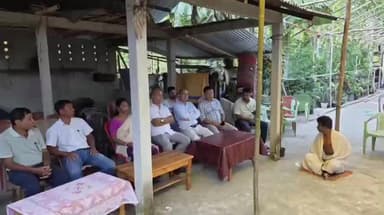 বঙাইগাঁও ভাগ: অভয়াপুৰীত বিশিষ্ট কবি মিহিৰ মৌচম ৰয়ক শ্ৰদ্ধাঞ্জলি জ্ঞাপন কৰে বিজেপি বঙাইগাঁও জিলা সভাপতি উজ্জ্বল কান্তি ৰায়ে