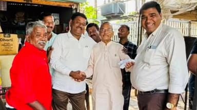 સંખેડા: ધારાસભ્યએ નગરમાં વેપારીઓને લોકો સાથે મુલાકાત કરી, વિવિધ મુદ્દાઓ પર ચર્ચા પણ કરી.