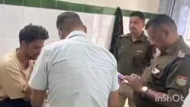 धौलछीना: कनारीछीना के समीप खाई में गिरी कार, एक की मौत, मंगलता के पास सवारी छोड़ने के बाद वापस बागेश्वर लौट रहे थे कार सवार