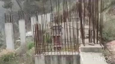 भनोली: कनारीछीना स्वास्थ्य केंद्र के भवन निर्माण कार्य को शीघ्र शुरू करने की मांग को लेकर ग्रामीणों ने डीएम को सौंपा ज्ञापन