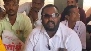 अंबाजोगाई: दिवाळीच्या सणातही सफाई कर्मचाऱ्यांच्या पगारी न केल्याने अंबाजोगाई सफाई कर्मचारी आक्रमक झाले