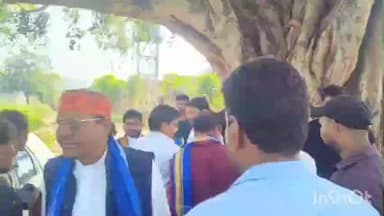 बिश्रामपुर: कोड़िया के बबलू ने दिव्यांगता को मात देकर रचा इतिहास, बने गांव के डॉक्टर