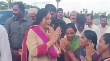 కొవ్వూరు: పొర్ల కట్టలను పరిశీలించిన కోవూరు MLA ప్రశాంతి రెడ్డి