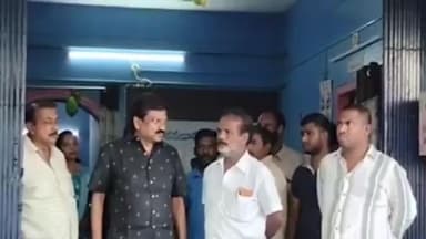 కొవ్వూరు: పోలీస్ స్టేషన్లో సంతకాలు పెట్టిన మాజీ ఎమ్మెల్యే ప్రసన్న, జిల్లా కో-ఆపరేటివ్ బ్యాంక్ మాజీ చైర్మన్ చలపతి