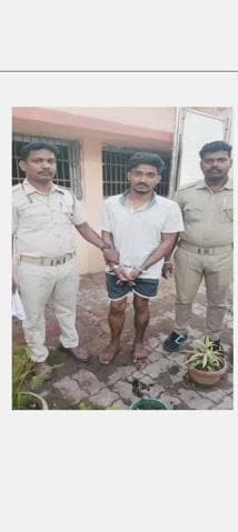 ପିପିଲି: ମୋବାଇଲ ଛଡେଇ ନେଇ ଥିବା ଅଭିଯୋଗ ରେ ପିପିଲି ଥାନା ପୋଲିସ ଦ୍ୱାରା ଜଣେ ଗିରଫ ସହିତ କୋର୍ଟ ଚାଲାଣ l