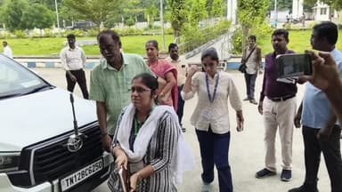 செங்கல்பட்டு: ஆட்சியர் அலுவலகத்திற்கு மத்திய குழு வருகை மாவட்ட ஆட்சியர் ஆலோசனை கூட்டம்