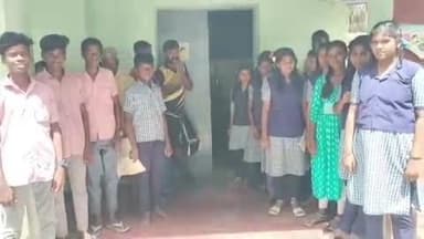 வத்திராயிருப்பு: வத்திராயிருப்பு பகுதியில் பள்ளி மாணவ மாணவிகள் ஆதார் கார்டு புதுப்பிக்க முடியாமல் அலைக்கழிப்பு