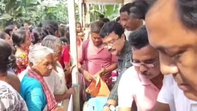 আলিপুরদুয়ার ১: আলিপুরদুয়ার এক নম্বর ব্লকের বিধায়কের উদ্যোগে জমায়েত হল হাজার মহিলার