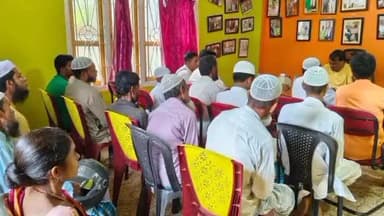 করিমগঞ্জ: বারইগ্রামে স্থানীয় নাগরিকদেরকে নিয়ে এক মতবিনিময় সভায় উপস্থিত,উপস্থিত জেলা সংখ্যালঘু উন্নয়ন বোর্ডের চেয়ারম্যান