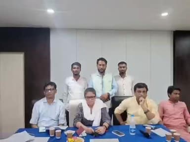 বঙাইগাঁও ভাগ: চহৰত ৰাজ্যৰ সভাৰ সাংসদ সুস্মিতা দেৱৰ উপস্থিতিত তৃণমূল কংগ্ৰেছ দলৰ সাংগঠনিক সভা অনুষ্ঠিত কৰা হয়