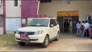 कुकड़ू: ज़िला उपायुक्त ने कुकड़ु प्रखंड सह अंचल कार्यालय का किया निरीक्षण