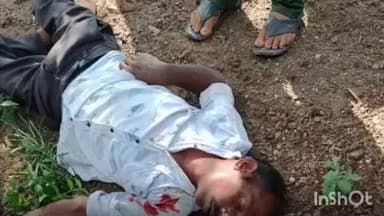 జూలూరుపాడు: జూలూరుపాడు మండలం మాచినేని పేట తండాలో గుంటలను తప్పించబోయి అదుపుతప్పి కింద పడ్డ ద్విచక్ర వాహనదారుడు