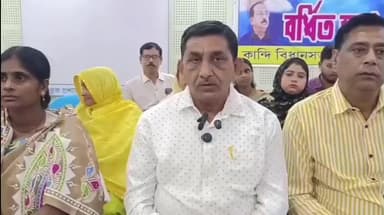 কান্দি: ভরতপুরের বিধায়ক হুমায়ুন কবিরকে  নিয়ে  কান্দিতে ক্ষোভ  জানাল তৃণমূলের নেতৃত্বরা