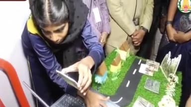 கூடலூர்: வனவிலங்கு முன் எச்சரிக்கை கருவியை கண்டுபிடித்த புளியம்பாறை அரசு பள்ளி மாணவி