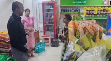 రంపచోడవరంలో మహిళా మార్ట్ను ఆకస్మికంగా తనిఖీ చేసిన ఐటిడిఏ ప్రాజెక్టు అధికారి స్మరణ్ రాజ్
