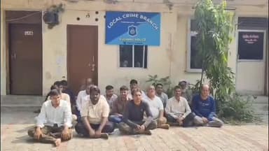 મોરવા હડફ: મોરવા હડફના મેત્રાલ ગામેથી જિલ્લા LCB પોલીસે 17 જુગારીઓને 6,33,820 ના મુદામાલ સાથે ઝડપી પાડ્યા