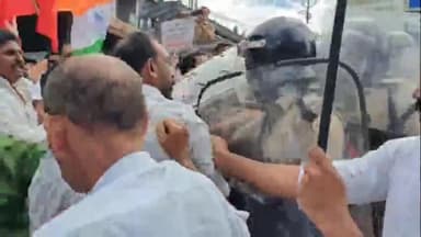 മാനന്തവാടി: മാനന്തവാടി ബ്ലോക്ക് പഞ്ചായത്ത് ഓഫീസിലേക്ക് നടത്തിയ മാർച്ചിൽ സംഘർഷം