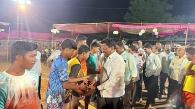 सडक अर्जुनी: अरततोंडी/दाभणा येथे रात्रकालीन भव्य ओपन क्लोज कबड्डी स्पर्धेच्या उद्घाटनप्रसंगी जि प अध्यक्ष लायकराम भेंडारकर यांची उपस्