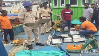 കോഴിക്കോട്: ബേപ്പൂരിൽ അനധികൃത മത്സ്യബന്ധനത്തിന് രണ്ട് ബോട്ടുകൾക്ക് 3,40,000 രൂപ ഫൈൻ ചുമത്തി