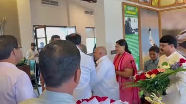 शाहपुर: केंद्रीय सड़क एवं परिवहन मंत्री नितिन गडकरी अपने निजी दौरे पर सतपुड़ा टाइगर रिजर्व (STR) पहुंचे हैं।