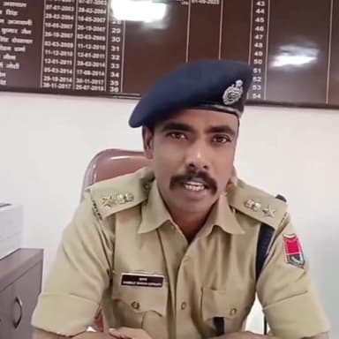 मालाखेड़ा: नटनी का बारा में ढाई पड़ी रोड पर एक कार अनियंत्रित होकर खाई में गिरी, चार लोग गंभीर रूप से घायल