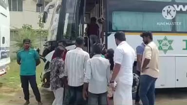 மண்மங்கலம்: வெண்ணை மலையில் இருந்து நடிகர் விஜயை சந்திக்க தனியார் பஸ் மூலம் அழைத்துச் சென்றனர் நிர்வாகிகள்