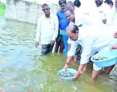 ధరూర్: మత్సకారుల సంక్షేమం కోసం ప్రభుత్వం కృషి - గద్వాల్ ఎమ్మెల్యే బండ్ల కృష్ణ మోహన్ రెడ్డి