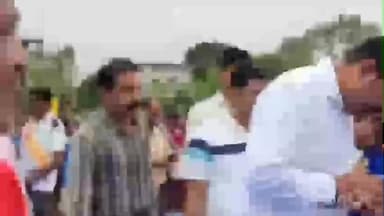 आठनेर: भाजपा जिला महामंत्री कृष्णा गायकी ने नगर के पुलिस ग्राउंड में सांसद खेल महोत्सव का किया शुभारंभ