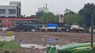 અડાજણ: સુરતઃ માવઠા વચ્ચે ખેડૂતોએ ડાંગરનો પાક વહેલો કાપ્યો, ભાવ “ટેકા'થી પણ નીચે