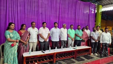 ಚನ್ನಪಟ್ಟಣ: ದೊಡ್ಡಮಳೂರಿನಲ್ಲಿ ನಡೆದ ಪಕ್ಷದ ಕಾರ್ಯಕರ್ತರ ಸಭೆಯಲ್ಲಿ ನಿಖಿಲ್ ಕುಮಾರಸ್ವಾಮಿ ಭಾಗಿ