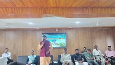 સંતરામપુર: સંતરામપુર ફાયર સ્ટેશન હોલ ખાતે તેજસ્વી તારલાઓનો સન્માન કાર્યક્રમ યોજાયો.