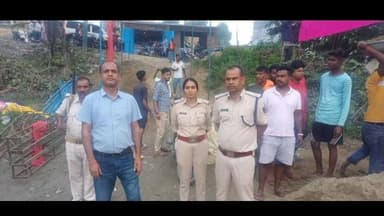 बड़हरिया: छठ पर्व की तैयारी को लेकर बीडीओ और थानाध्यक्ष ने घाटों का निरीक्षण किया