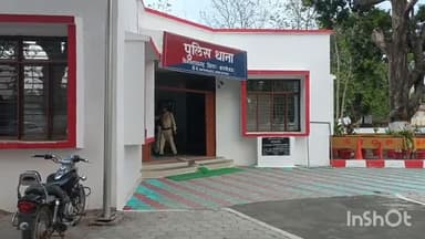 विजयराघवगढ़: विजयराघवगढ़ के बर्मन मोहल्ले में जुआ चल रहा था, पुलिस ने दबिश देकर जुआरियों को पकड़ा, कार्रवाई की