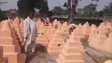 फुलवरिया: मजीरवा कला पंचायत में छठ पूजा को लेकर घाटों पर हुई साफ-सफाई, मुखिया के सौजन्य से प्रतिमाओं की रंगाई-पुताई