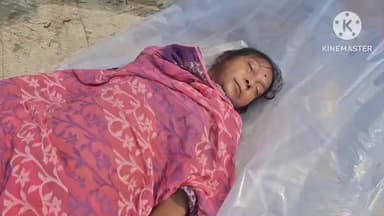 রায়না ১: রায়নগর এলাকায় ঘরের উঠান পরিষ্কার করতে গিয়ে সাপের কামড়ে মৃত্যু হল এক মহিলার