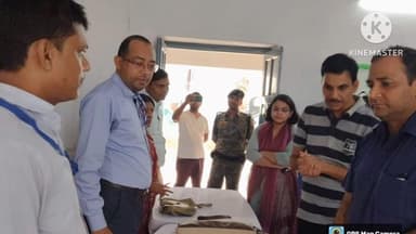 नवादा: संत जोसेफ स्कूल नवादा में पोस्टल बैलेट से मतदान हेतु प्रतिनियुक्त कर्मियों को दिया गया प्रशिक्षण