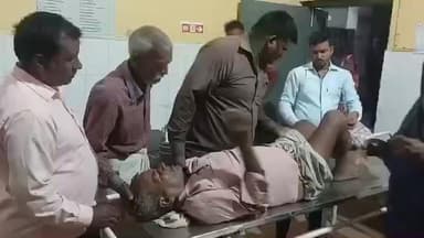 तिलहर: नगर के पूर्वी तिराहे पर सड़क पार कर रहे व्यक्ति को बाइक सवार ने मारी टक्कर, गंभीर रूप से हुआ घायल
