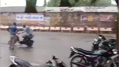 રાણપુર: રાણપુર શહેર સહિત પંથકમાં 10 કલાકથી સતત ધીમીધારે વરસાદ ચાલુ,વાતાવરણમાં ઠંડક પ્રસરી, ખેડૂતના ઉભા પાકને નુકસાન