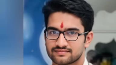 अंबाजोगाई: अंबाजोगाई शहरात एका भागवत कथेच्या धार्मिक कार्यक्रमात विजेचा धक्का बसल्याने एका व्यक्तीचा मृत्यू झाला