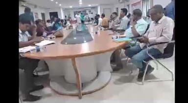 ପଟ୍ଟାମୁଣ୍ଡାଇ: ପଟ୍ଟାମୁଣ୍ଡାଇ ବ୍ଲକରେ ଜିଲ୍ଲାପାଳ ଏବଂ ଆରକ୍ଷୀ ଅଧିକ୍ଷକ ଯୁଗ୍ମ ଅଭିଯୋଗ ଶୁଣାଣି ଶିବିର ଅନୁଷ୍ଠିତ.
୧୧୬ ଟି ଅଭିଯୋଗ ପଞ୍ଜିକୃତ