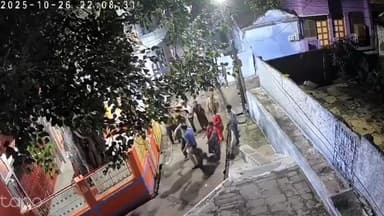 ललितपुर: बड़ापुरा में दबंगों ने दलित परिवार पर बरपाया कहर, गली में दौड़ा-दौड़ा कर की मारपीट, 3 लोग गंभीर घायल
