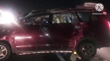 புகளூர்: காட்டு முன்னூர் அருகே கட்டுப்பாட்டை இழந்த கார் விபத்து இரண்டு பேர் சம்பவ இடத்திலேயே பலி ஆறு பேர் படுகாயம்