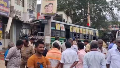 உத்தமபாளையம்: உத்தம பாளையத்தில் வேகமாக வந்த அரசு பேருந்து மோதி ராணுவ வீரர் பலி - 3 இருசக்கர வாகனங்கள் சேதம்