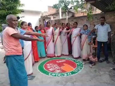 लोकतंत्र के इस महापर्व में, आइए हम बिहार विधानसभा चुनाव में निर्भीक होकर धर्म, नस्ल, जाति, समुदाय, भाषा या किसी भी अन्य प्रलोभन से प्रभावित हुए बिना मतदान करने का संकल्प लें।
इस बार प्रवासी सहित कोई भी मतदाता पीछे नहीं छूटें।